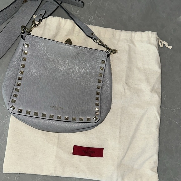 Valentino Rockstud grey flip lock crossbody messenger bag with dust bag - Picture 10 of 12